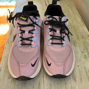 Nike Sneakers-Great Condition